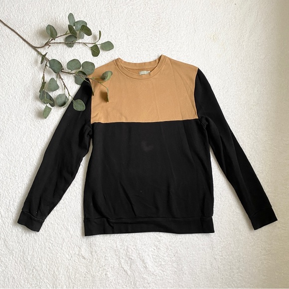 ASOS | Black and Tan colorblock crewneck sweatshirt - Picture 2 of 5
